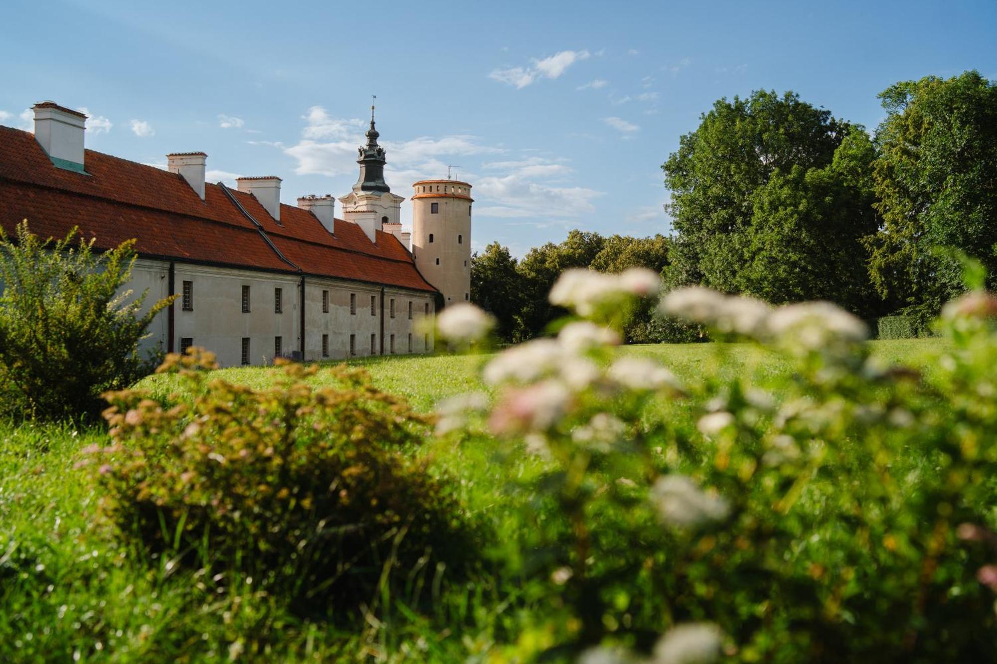 Best Western Plus Hotel Podklasztorze Sulejów Exterior foto